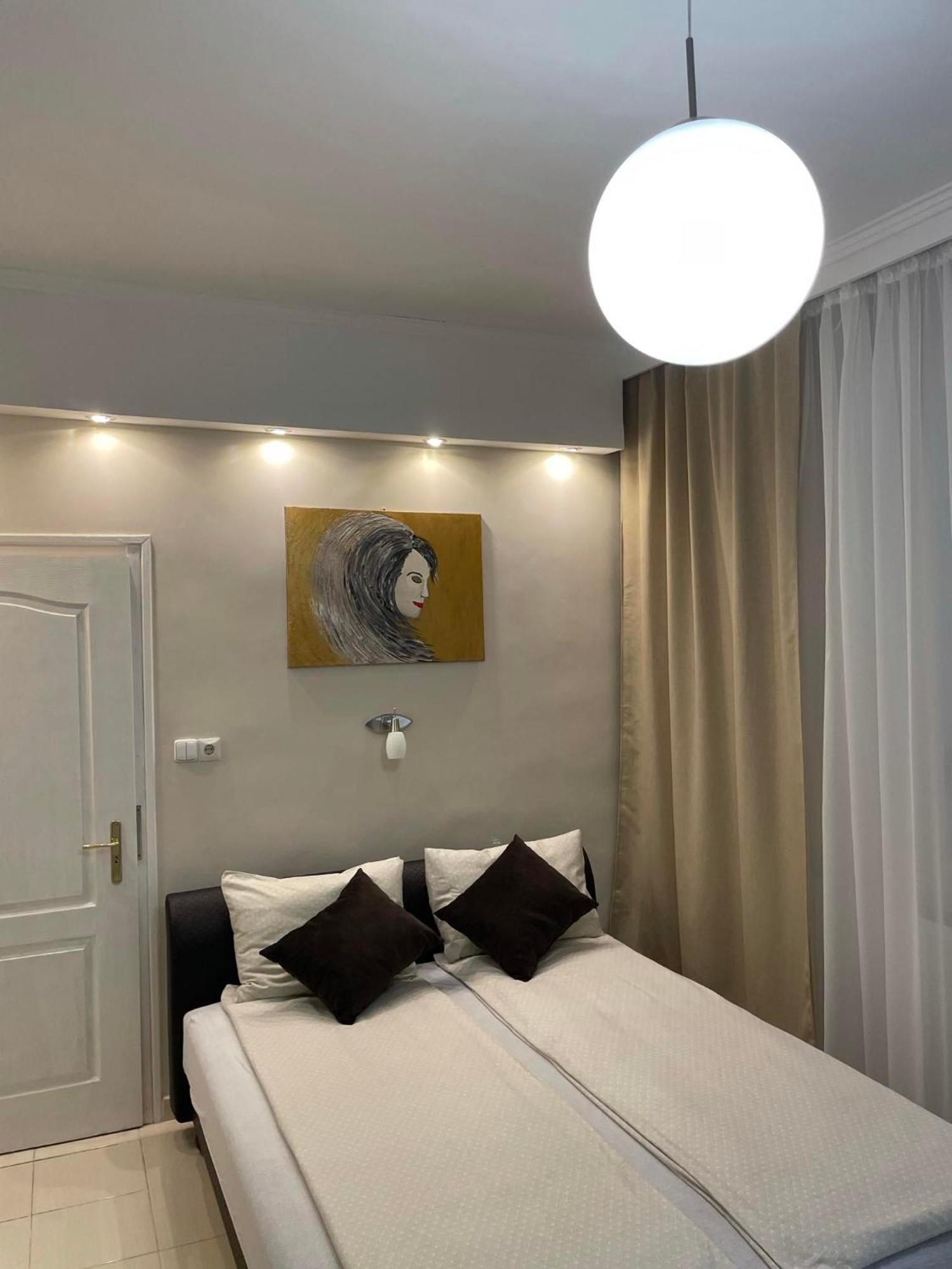 Adam Apartman Hajduszoboszlo Exterior photo